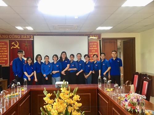 Hưởng ứng Ngày Pháp luật nước CHXHCN Việt Nam: ĐTN Vụ PLHSHC tăng cường hoạt động hướng về cơ sở